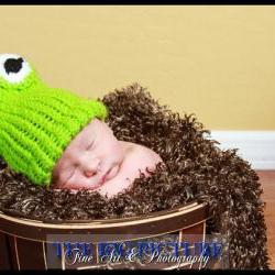 Bright Green Newborn Frog hat